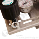 Batteriedruckminderer Entspannungsstation Druckregelstation - halbautomatische Umschaltung - 200 bar - bis 2 bar regelbar - 2-stufig - 2 x IN M14x1,5 AG - OUT 1/4" NPT IG - mit Induktivmanometer + Eigengasspülung - Messing verchromt 6.0 - GCE Druva